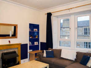 Spacious 2 Bedroom Home Near Haymarket