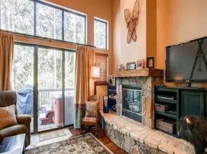 Village Point By Pinnacle Lodging