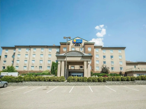 Holiday Inn Express Salmon Arm