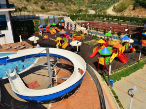 Azura Park Residence