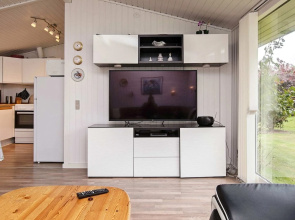 Peaceful Holiday Home in Falster near Sea