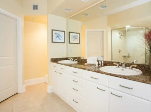 Waterfront Condo Overlooking the Gulf - Unit Crb0611