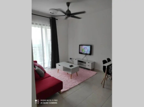 Hibiscus Suite,Tiara Imperio