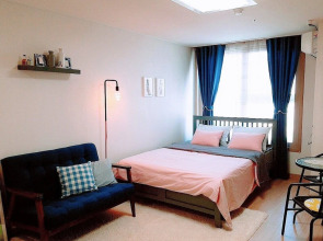 Modern & Gallery House