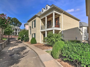 Large, Elegant Home < 2 Miles to Ole Miss!