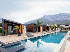 Rota Kilidonia Karaöz Suites&Villas