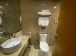 Vienna Hotel Guilin Wanfu Square Branch