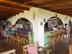 The Lookout Inn Lodge