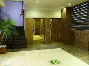 Caesar'S Luxury Hotel