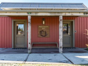 Headwaters Glenorchy Eco Lodge