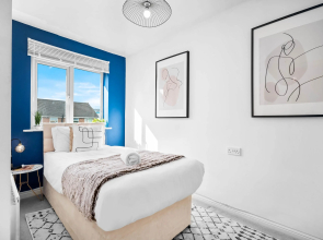 Superb Two Bedroom Duplex With Garden and Parking