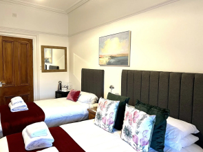 Bythesea Guest House