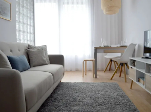 Heart 925 Apartment