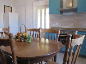 Marin - 100m From the Beach With Parking - A1