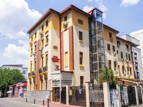 Hotel Amphitryon Premium