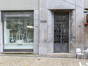 Feel Porto Downtown City Roofs