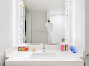 LUMA Hotel Times Square