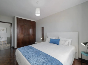 Light and sea View in Funchal Centre, Alegria III