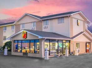 Super 8 by Wyndham Corbin/London KY