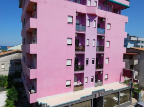 Hotel Clara