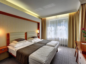 St. Joseph ROYAL REGENT