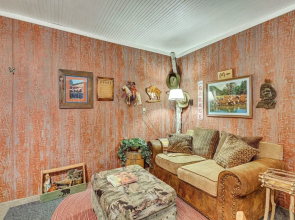 Historic Keystone Cabin Near Mount Rushmore!