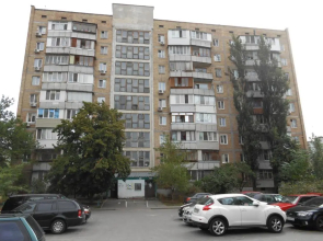 Odnokomnatnaja kvartira rjadom s metro Obolon'