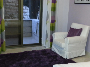 Husamazzeh Apartment