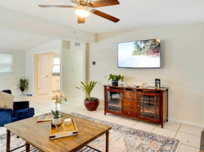 Pet-friendly Lakeland Escape w/ Private Pool!