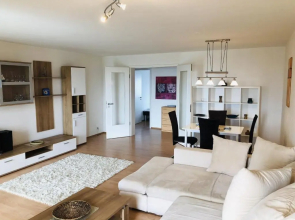 Apartment 10