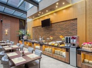 Отель Marmara Hotel Budapest