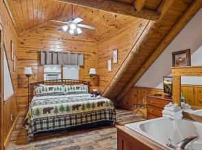 Golf View 2 Bedroom Cabin by RedAwning