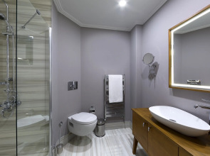 Walton Hotels Galata