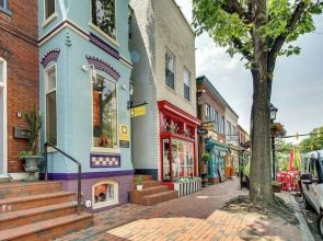 Charming Alexandria Vacation Rental in Old Town!