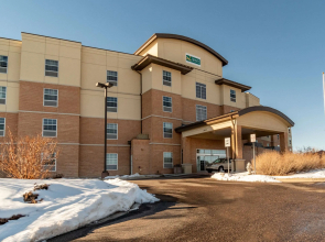 Holiday Inn Express & Suites Englewood Denver South by IHG