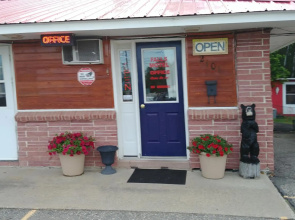 Falls Motel