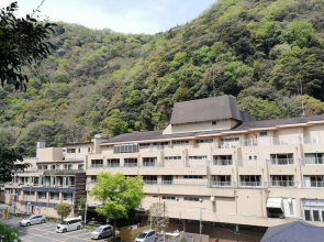 Hakone Pax Yoshino