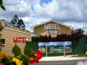 Gin Gin Village Motor Inn Motel