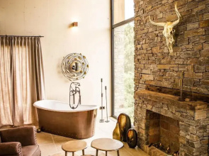 Golden Hill Country Chalets & Suites
