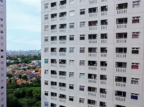 Furnished Green Pramuka 1BR Apartment with Modern Style and City View