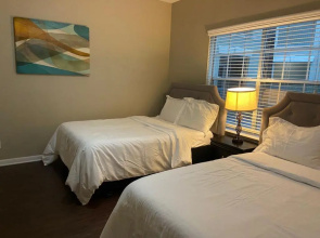 Resort Style Apt/Home in Houston Medical Centre
