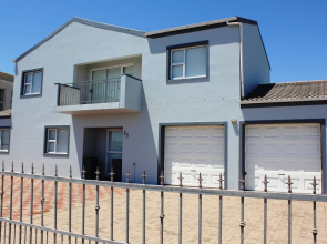8 Weskus Villa Self catering
