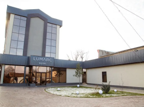 Lumarc Hotel