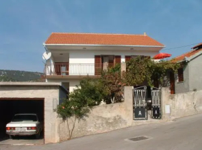 Apartments Ivo