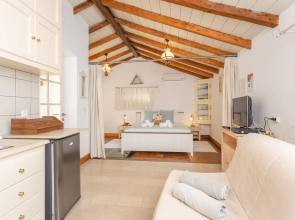 Millers Cottage Large Private Pool A C Wifi - 2497