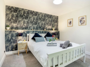 Stiniog Lodge