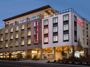 Hampton Inn & Suites Seattle/Renton