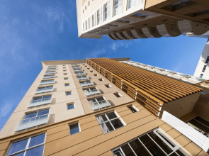 Bentley Holiday Apartments - West One
