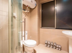 Locals Apartment Inn 05