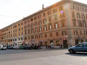 Vatican Rooms Guest House